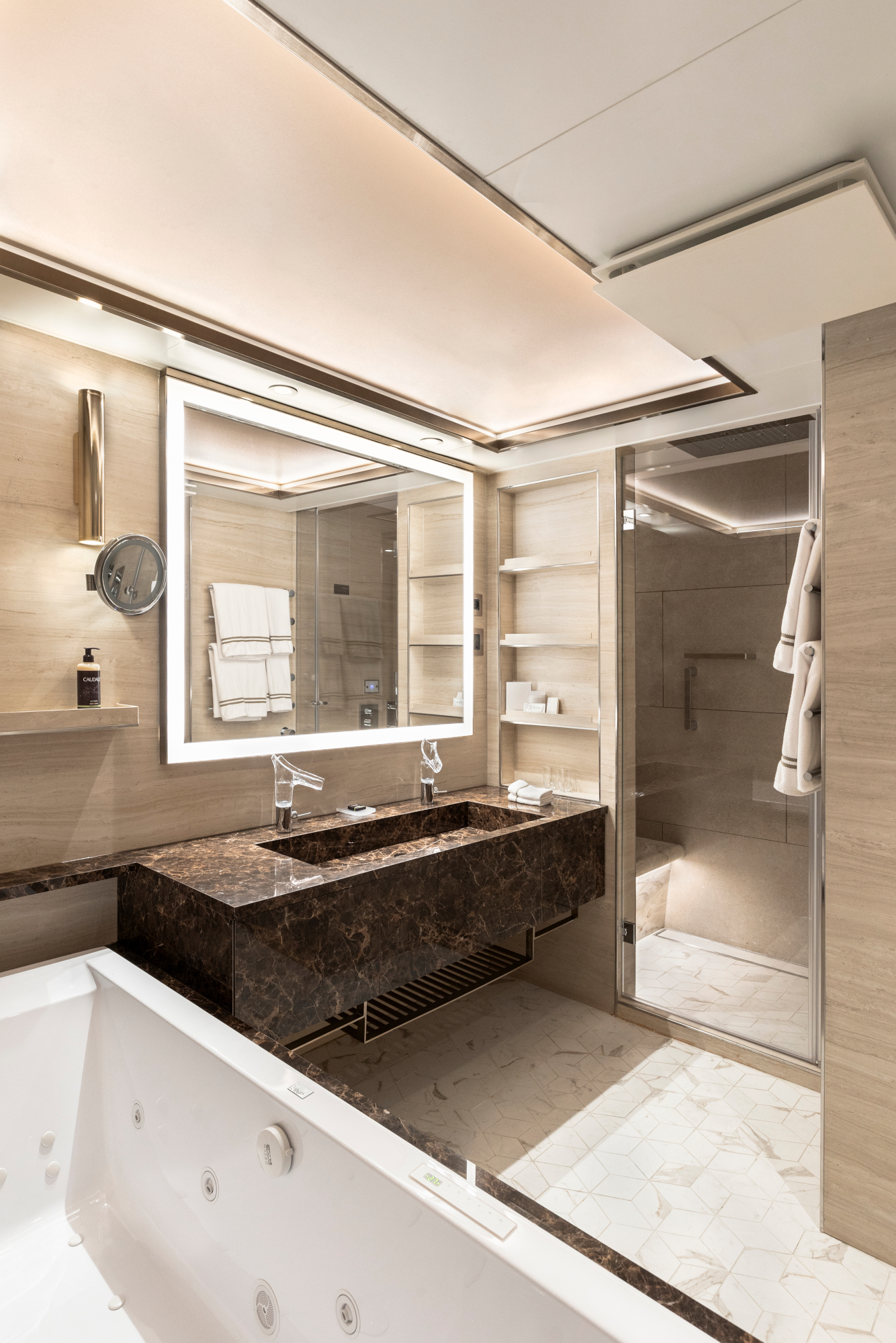 MyCruise Silversea Silver-Endeavour Kahytter Suite SS7